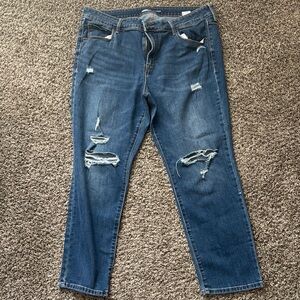 Old Navy Blue Ankle Jeans Distressed. Size 16 SHORT!